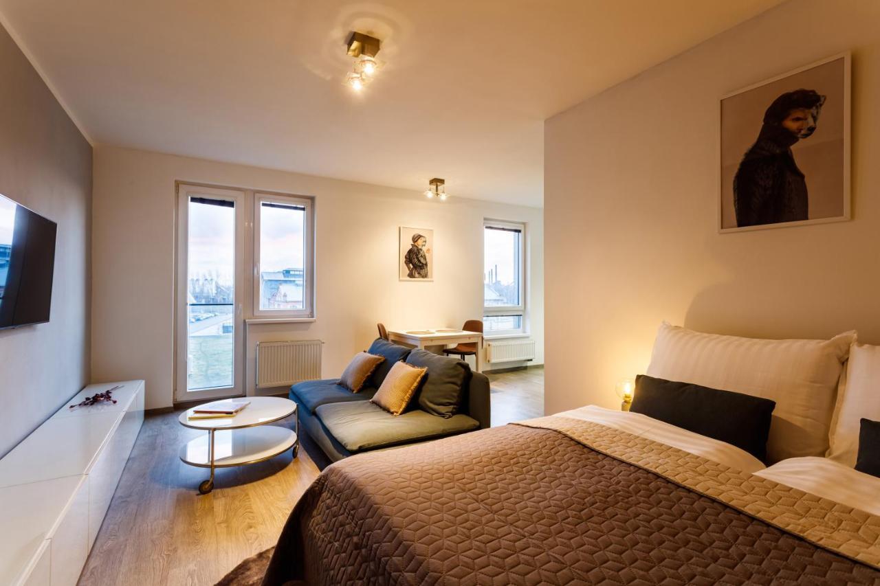 Golden Apartments Rezidence Nova Karolina Ii. Острава Экстерьер фото
