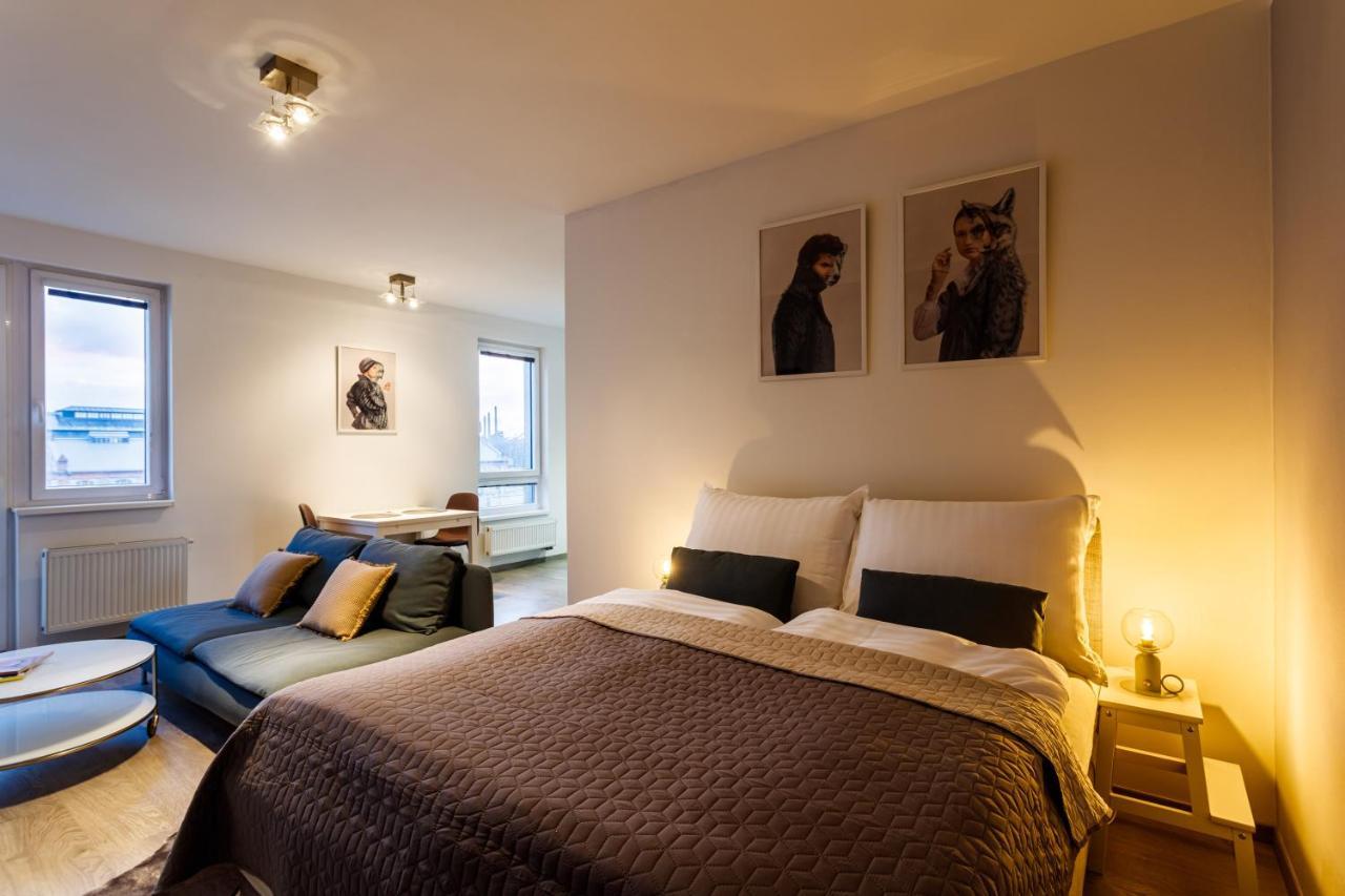 Golden Apartments Rezidence Nova Karolina Ii. Острава Экстерьер фото